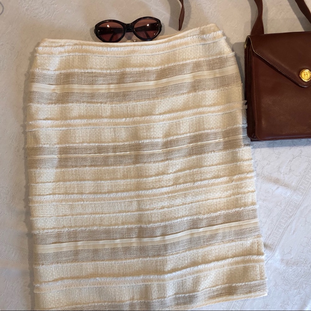 EUC Final $ Talbots Textured Midi Skirt-Great On‼️ - Picture 2 of 7